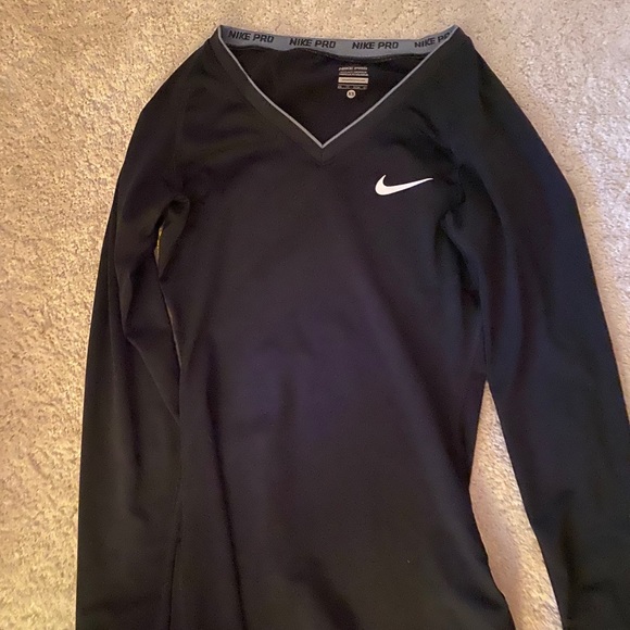 Nike Tops - nike under armor